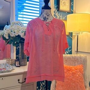 BEAUTIFUL, BANANA REPUBLIC bright pink sheer 👚 blouse. In size L